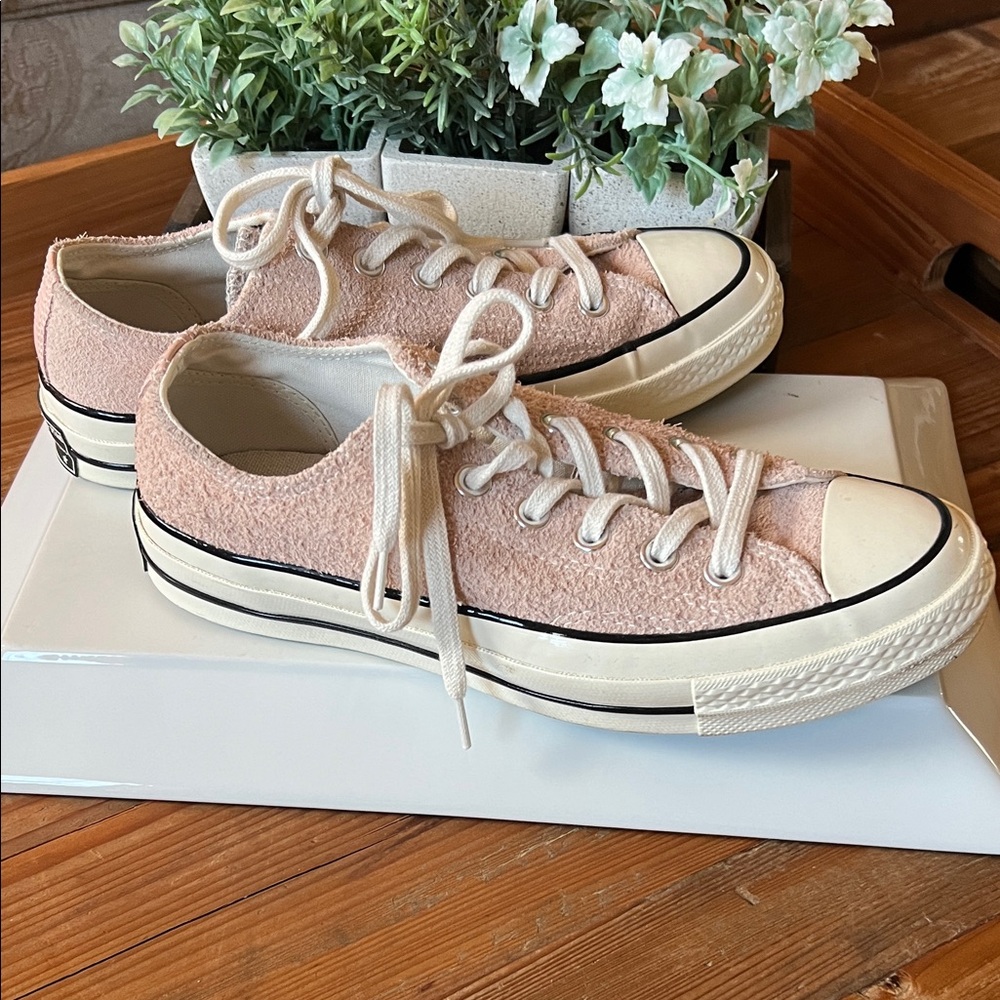 Converse Dusty Oink 70 Ox Suede Low Top Chuck Taylor’s.  Size 7